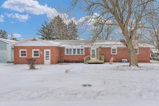 103 S Walnut St, Arrowsmith, IL 61722