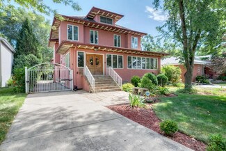301 S Villa Ave, Villa Park, IL 60181