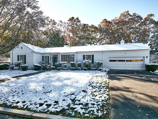 571 Herman St, Fall River, MA 02720