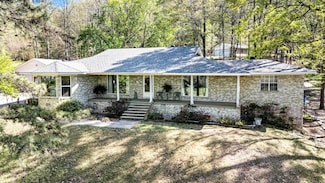 1533 Bakers Creek Rd, Russellville, AR 72802