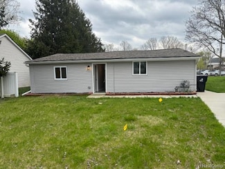 29311 Rockcastle St, Farmington Hills, MI 48336