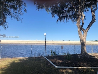 4705 NW 7th St Unit 2047, Miami, FL 33126