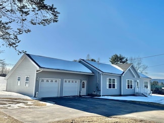 140 Airport Rd, North Haverhill, NH 03774