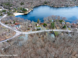 465 Lakeview Dr W, the Hideout, PA 18436