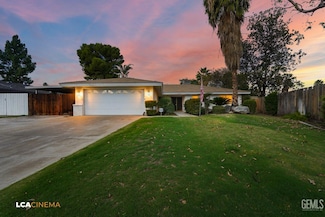 6104 Eastbourne Way, Bakersfield, CA 93309