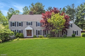 13 Fieldstone Rd, Califon, NJ 07830