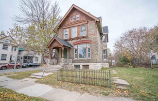 2378 N 1st St, Milwaukee, WI 53212