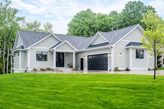 5433 Lone Beech Dr, Traverse City, MI 49685