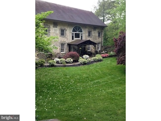 112 Leighton Dr, Bryn Mawr, PA 19010