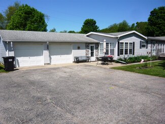 3122 Long Lake Rd, Reading, MI 49274