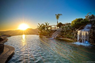 15068 Creek Hills Rd, El Cajon, CA 92021