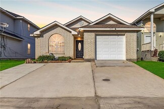 4115 Lac Saint Pierre Dr, Harvey, LA 70058