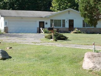 18077 Jefferies St, Vandalia, MI 49095