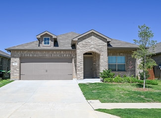 121 Hollytree Ln, Boyd, TX 76023