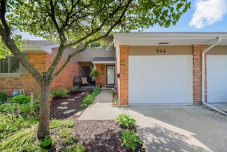 844 Farnham Ln, Wheaton, IL 60189