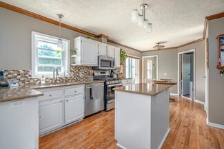 65795 County Road 657, Lawton, MI 49065