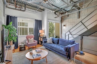 4801 S Congress Ave Unit B2, Austin, TX 78745