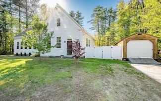 15 School St, Epping, NH 03042