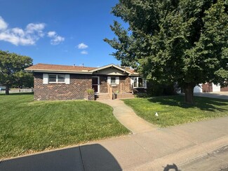 706 E Wheat Ave, Ulysses, KS 67880