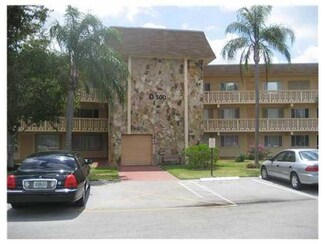500 Village Green Cir W Unit 107, Palm Springs, FL 33461