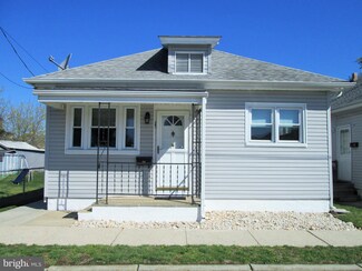 23 E New St, Paulsboro, NJ 08066