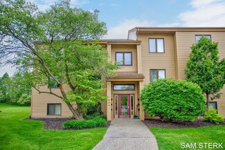 300 Farington Blvd Unit 33, Holland, MI 49423