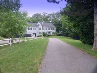 53 Oakdale Ave, Dedham, MA 02026