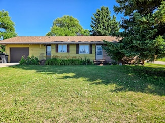 205 4th Ave E, Lignite, ND 58752