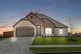 910 Golden Meadow St, Cleburne, TX 76033