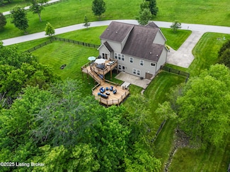 7507 Grand Oaks Dr, Crestwood, KY 40014
