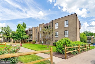 7599 Gales Ct Unit 201, Manassas, VA 20109