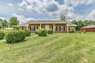 2231 Hardy Rd, Vinton, VA 24179