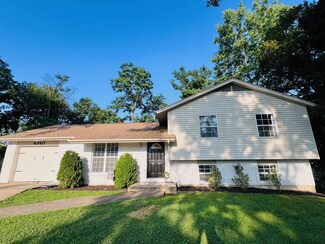 4340 W Bainbridge Ct, Columbia, MO 65203
