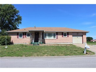 210 S Sunset Hills Dr, Concordia, MO 64020