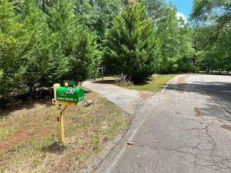 230 Vaughn Cir, Griffin, GA 30223