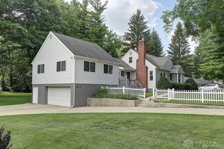 1591 Beaverbrook Dr, Beavercreek, OH 45432