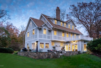 4 Brookside Park, Greenwich, CT 06831