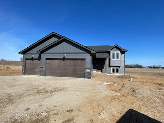 32755 Naples St NE, Cambridge, MN 55008