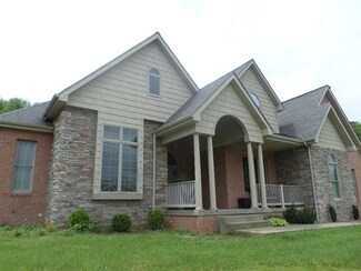 322 Colonial Dr, Waynesburg, PA 15370