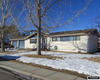 650 Wood St, Lander, WY 82520