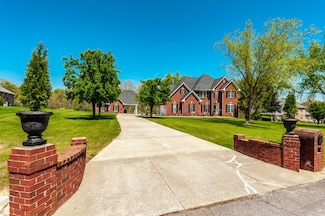 157 Hidden Cove Ct, Gallatin, TN 37066