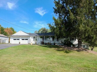 13473 Lincoln St, North Lawrence, OH 44666