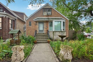 4855 W Montrose Ave, Chicago, IL 60641