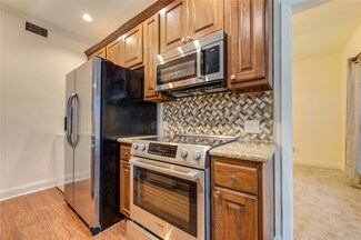 2626 Holly Hall St Unit 1203, Houston, TX 77054