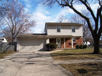 4315 Chadburne Dr, Lansing, MI 48911