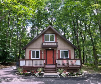 33 Heath Ln, Mount Pocono, PA 18344