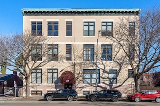 24 Norman St Unit 2, Salem, MA 01970