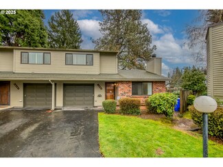16665 NE Halsey St Unit 20, Portland, OR 97230
