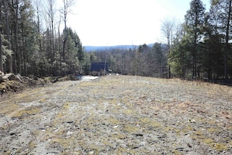 241 Middle Rd, Barre Town, VT 05654