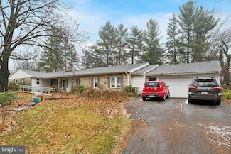 828 Brookside Rd, Pottstown, PA 19464